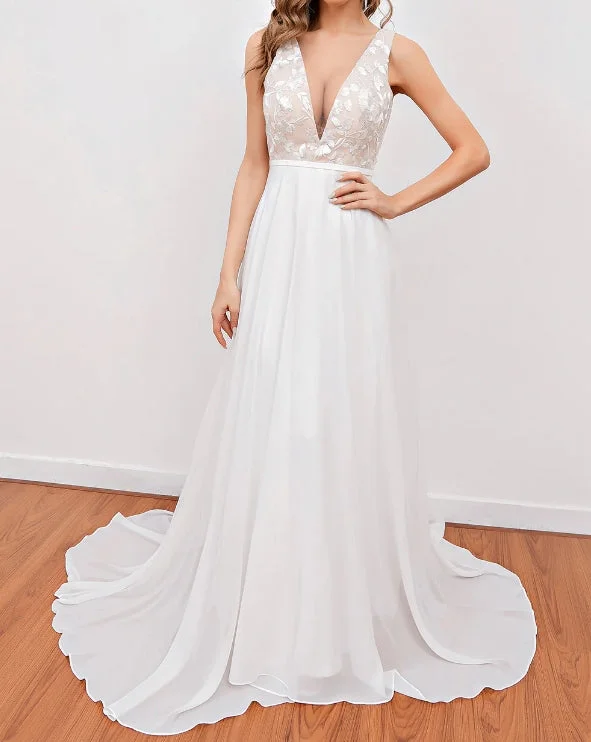 White Embroidery Wedding Dress V-Neck Sleeveless Floor Length Bridal Gown